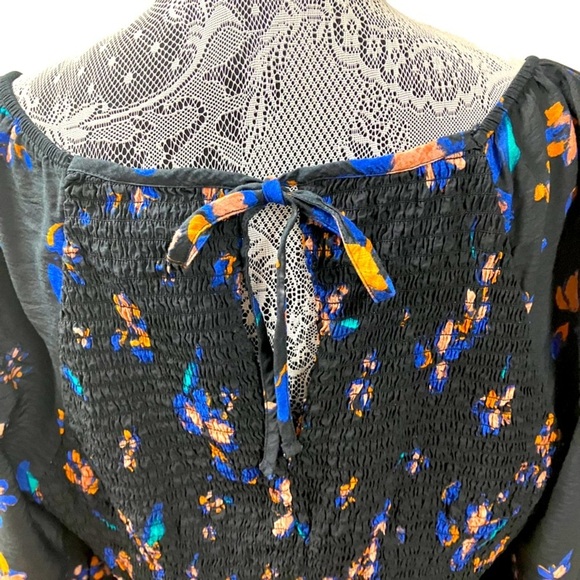 AVA & VIV Floral Peplum Blouse Women’s SZ 1X Black Long Sleeves Smock Tie - Picture 5 of 11